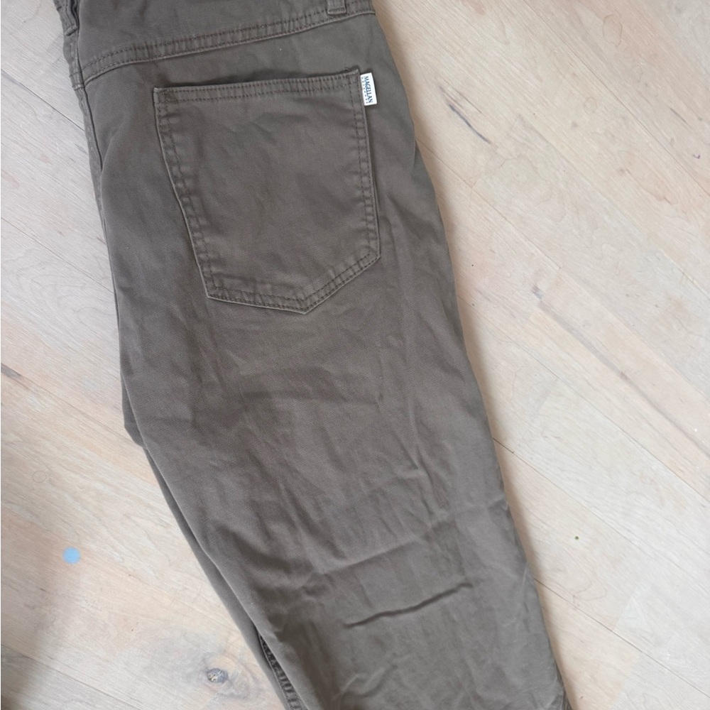 Magellan Outdoors Tan Men's Pants - Picture 3 of 3